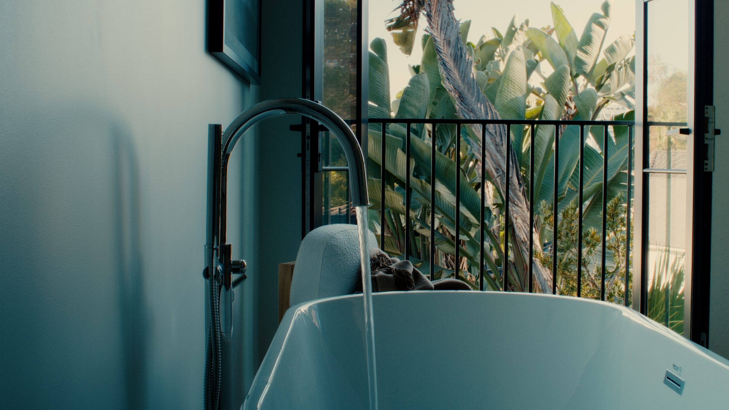 1417 Bluebird Ave — film still 5