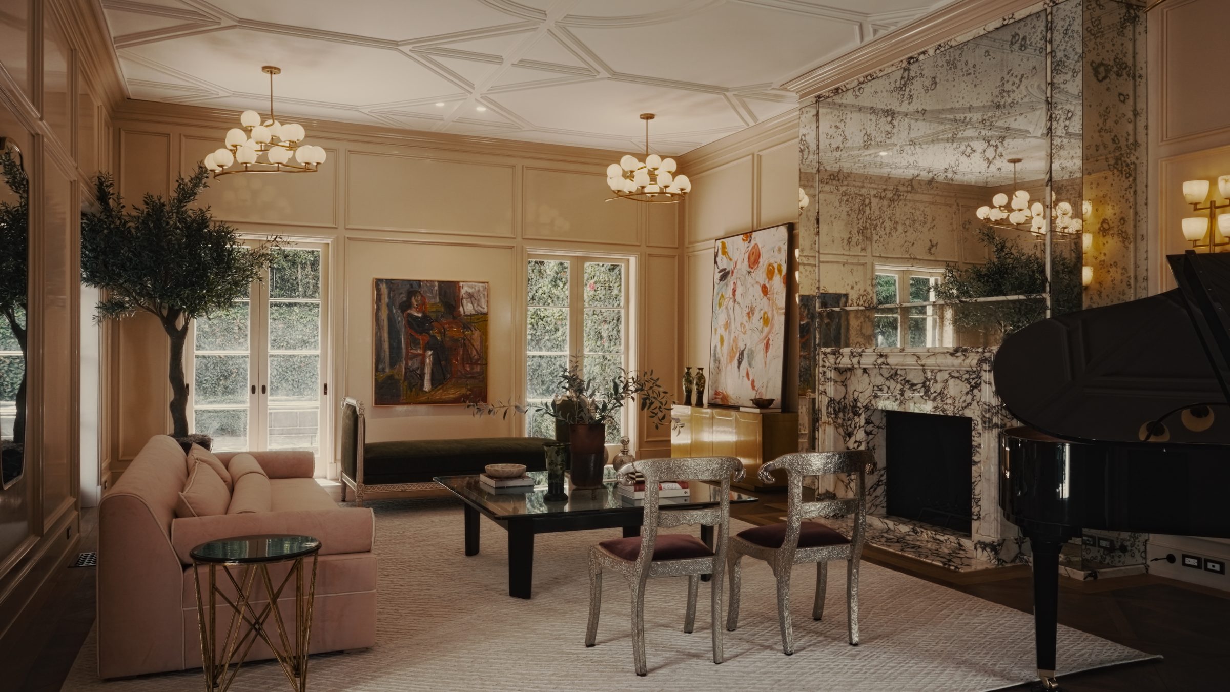 Maison De La Reine — film still